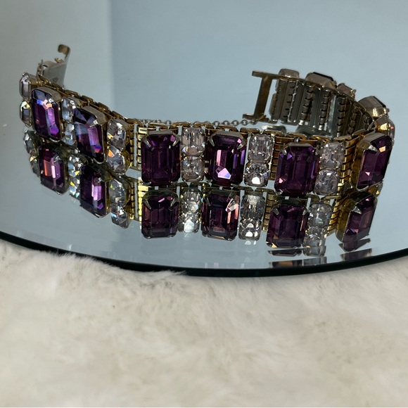 Coro Pegasus Vintage Purple and Rhinestone Bracelet
Gorgeous - Picture 3 of 6